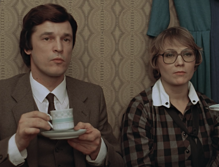 Кадр из фильма «Зимняя вишня» (1985). Скриншот.