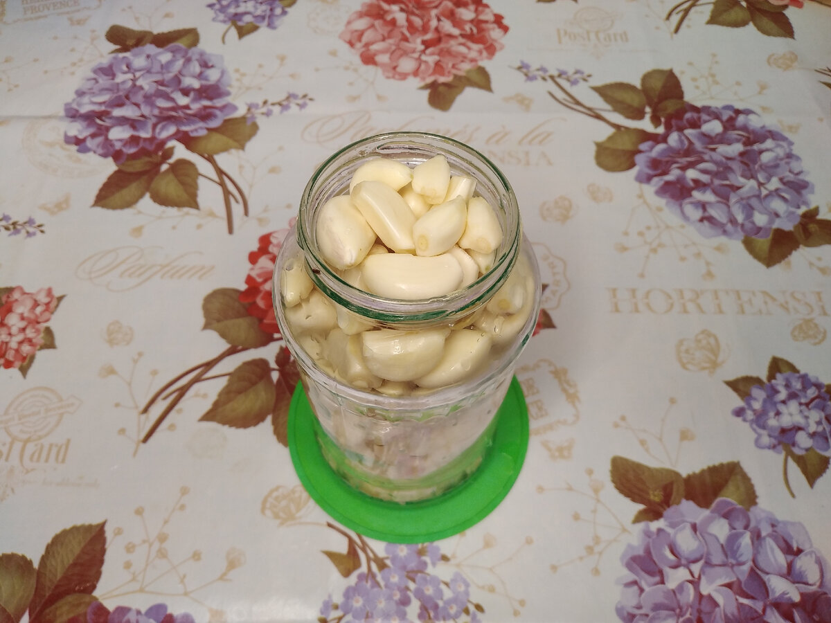 Рецепт маринованного чеснока на зиму без стерилизации