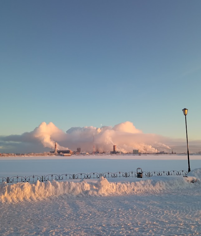 вид из Усолья Строгановского на Березники