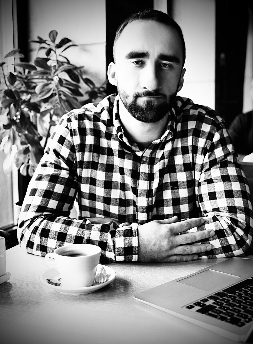 Кофе тут, к слову, отвратный. Никогда не думал, что в стране, где придумали Старбакс он вообще может быть таким неоднозначным в плане вкусовых качеств. 