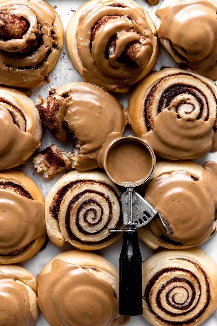 Улитки в эспрессо-глазури