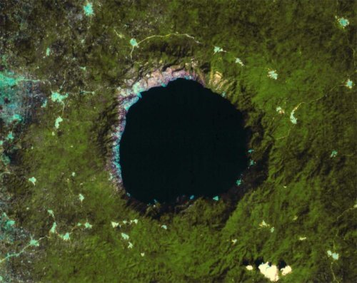  Озеро Босумтви (Lake Bosumtwi Crater), Гана