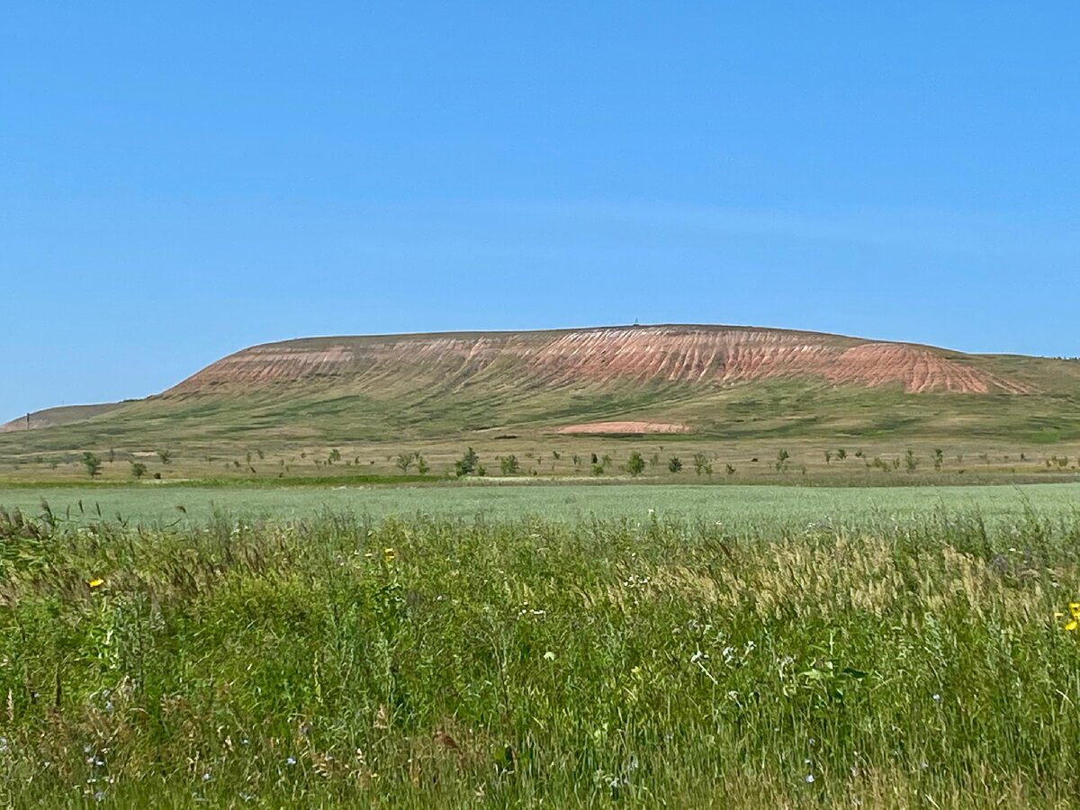 Красная гора (в простонародье 