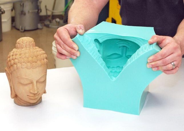 Как снимать силиконовую форму?