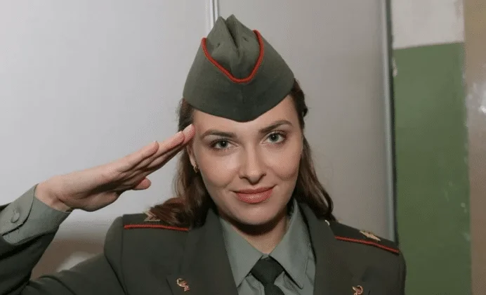 Ольга Фадеева в сериале "Солдаты" 2004 год