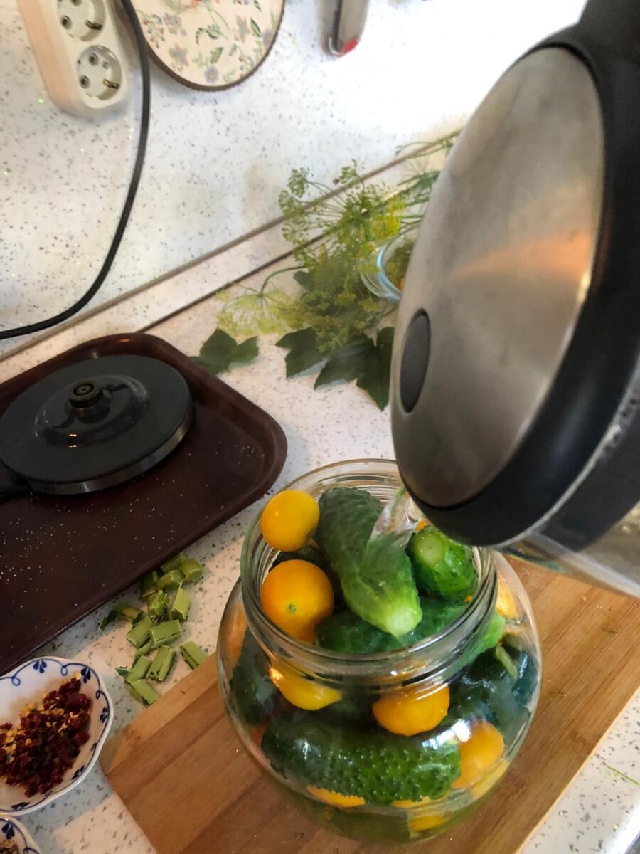 Первый раз заливаем кипятком