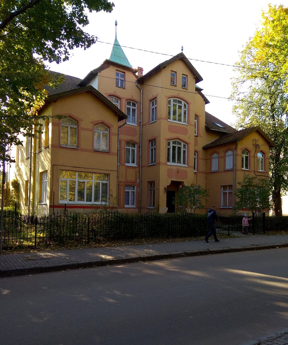 Обычный колорит осеннего Калининграда