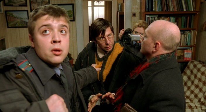 Кадр из фильма "Изображая жертву"