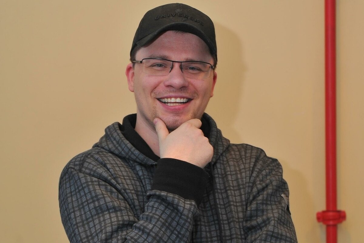 Свою кандидатуру резиденту Comedy Club предложила певица Милена Дейнега.