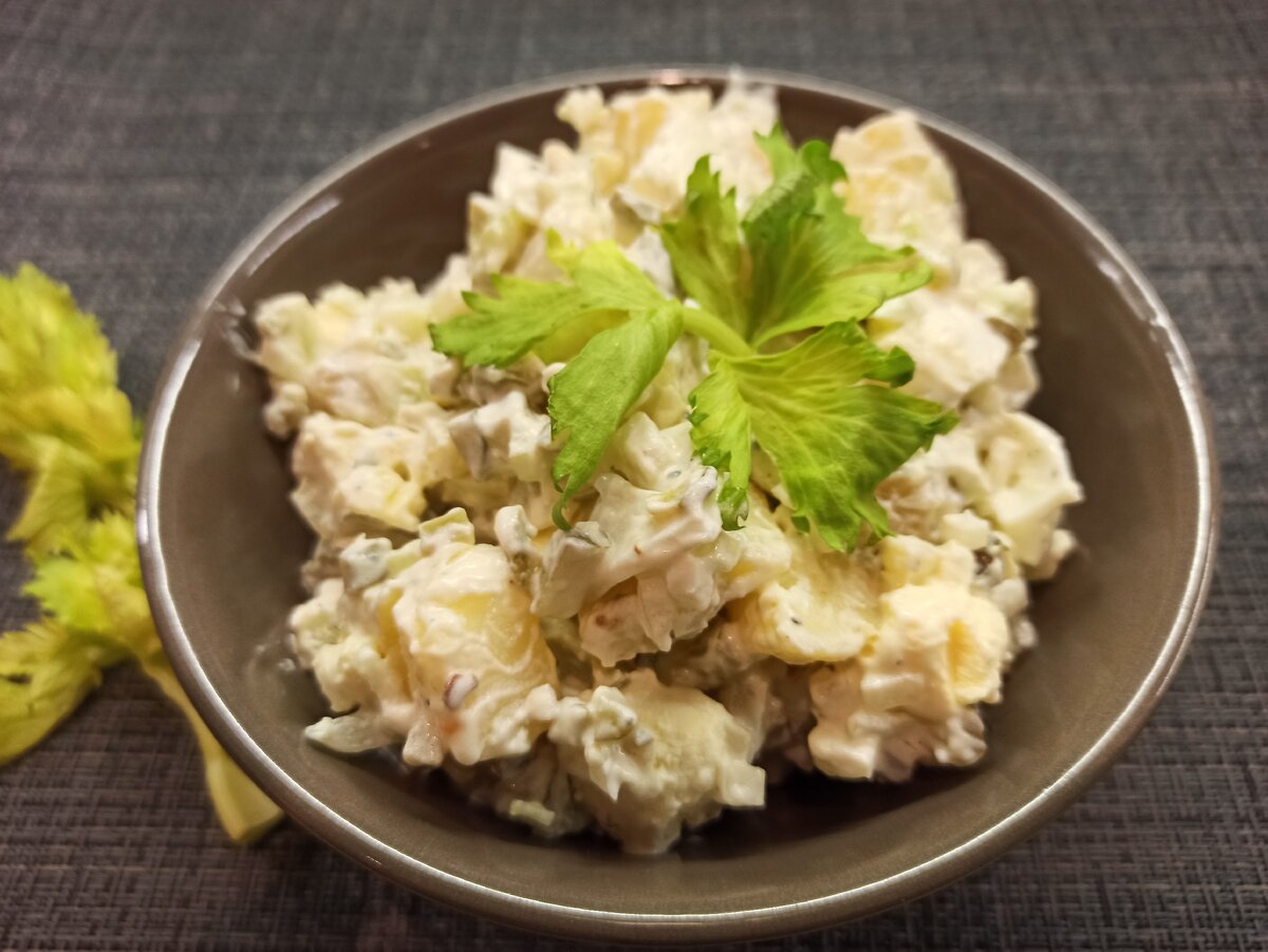 Сытный и вкусный салат