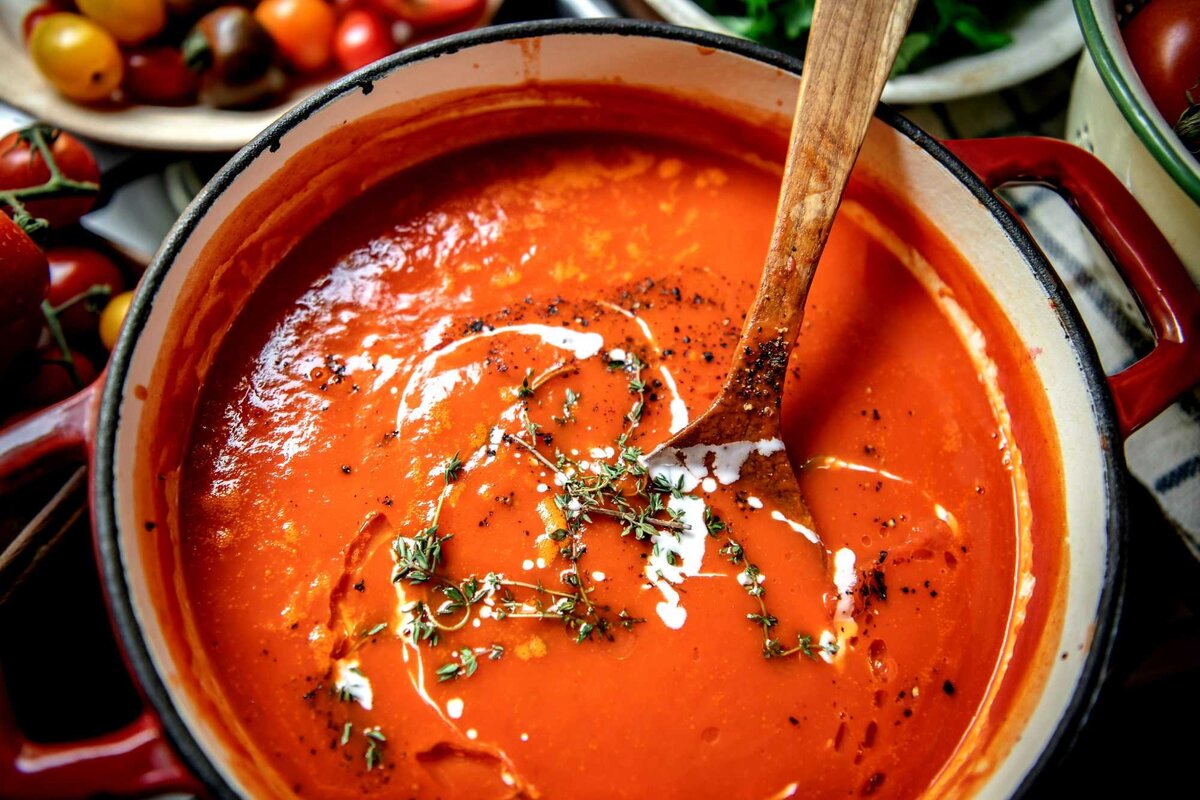 Что можно приготовить из помидор и огурцов суп