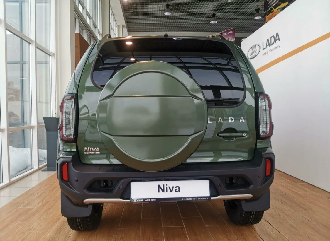 А, когда смотришь не в 3/4, а четко в зад - то и вообще 