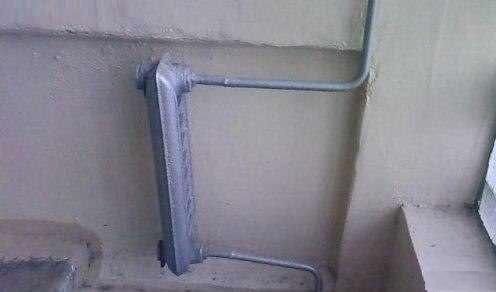 Самая частая ошибка это выбор очень маленького радиатора для большого помещения