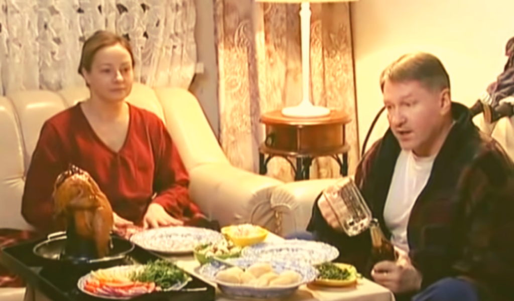 Евгения Добровольская в фильме "Счастье по рецепту" (скриншот фильма)
