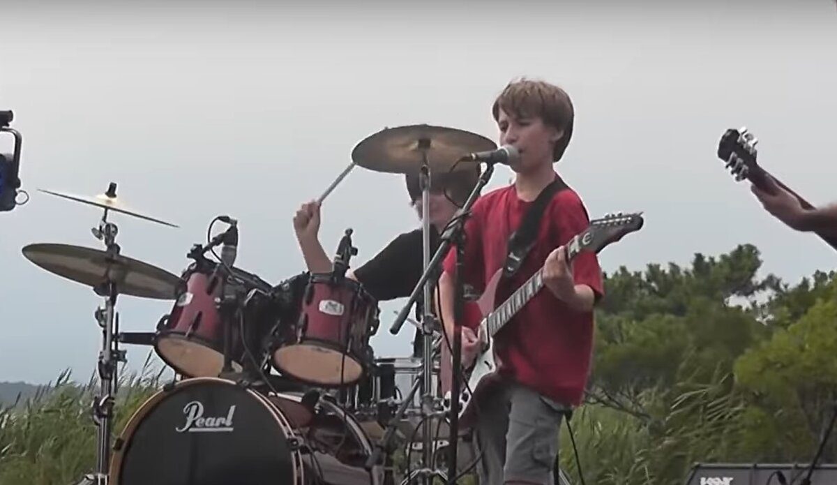 Источник фото аккаунт Крутые Музыканты на youtube