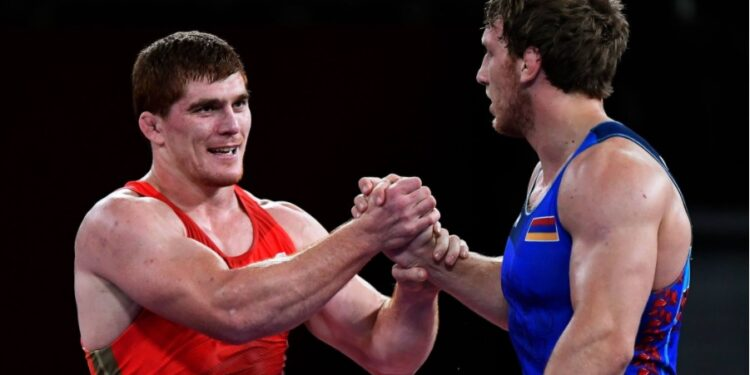  Муса Евлоев и Артур Алексанян