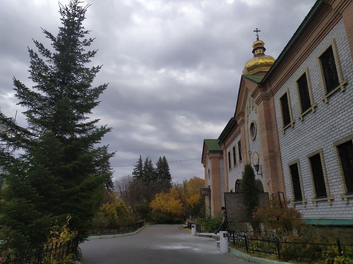 Стоит ли верить приметам о погасшей свече, я решил узнать в храме