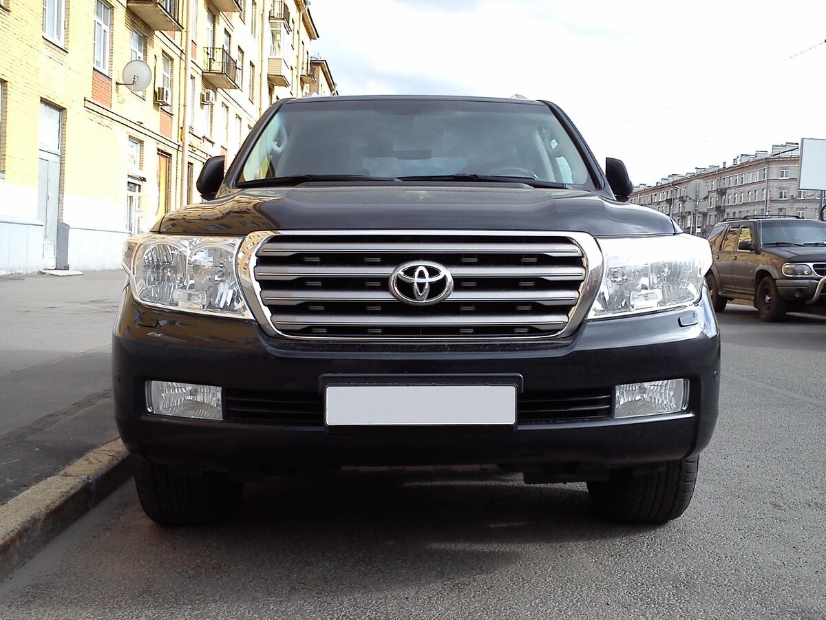 Тойота Ленд Крузер 2007 год фото для примера Автор Wikimedia commons, лицензия Creative Commons Attribution 2.0 Generic изменений нет