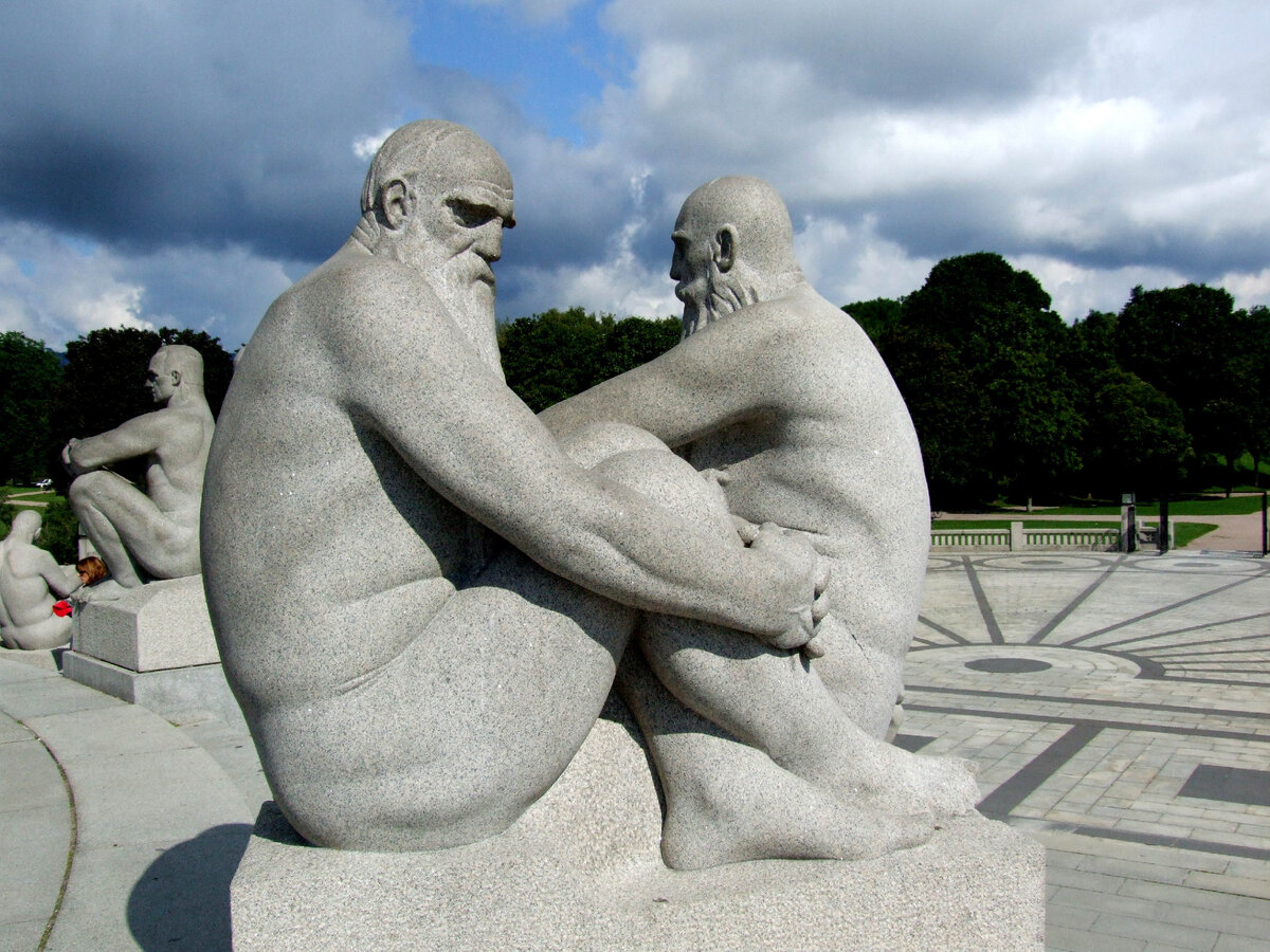 Фрогнер-парк в Осло. Gustav Vigeland скульптор. Фрогнер парк и Вигеланд-сквер.