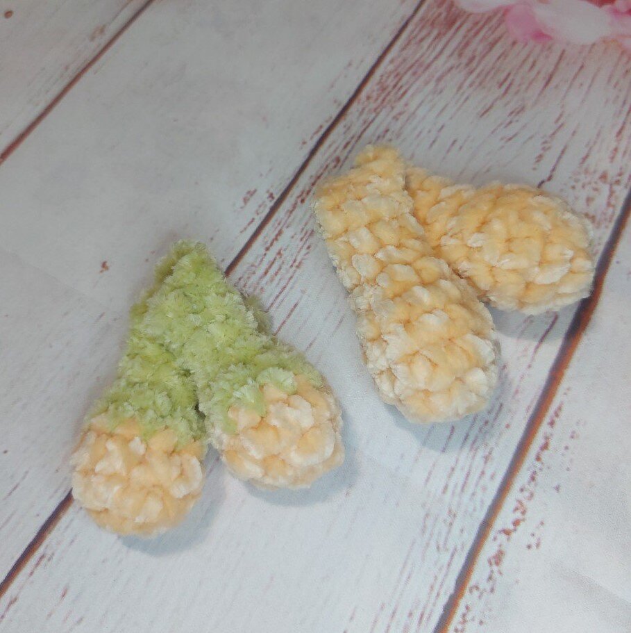 Фото автора. Лапки-ручки и лапки-ножки.