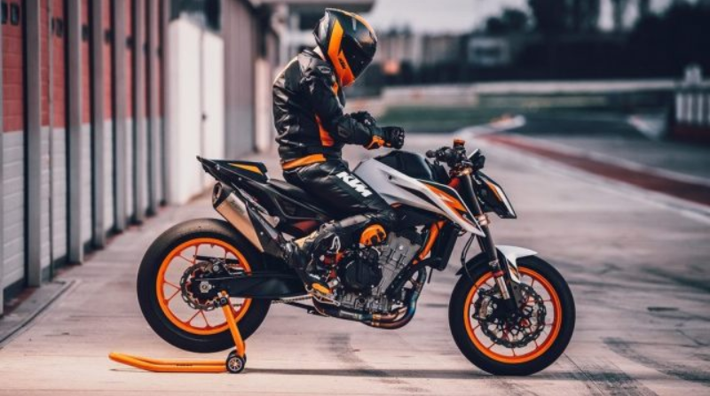 Прощай, Duke 890!