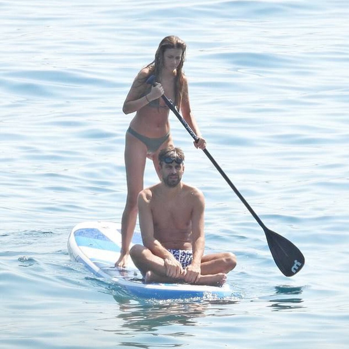    Жерар Пике и Клара Чиа Марти. Фото: SplashNews