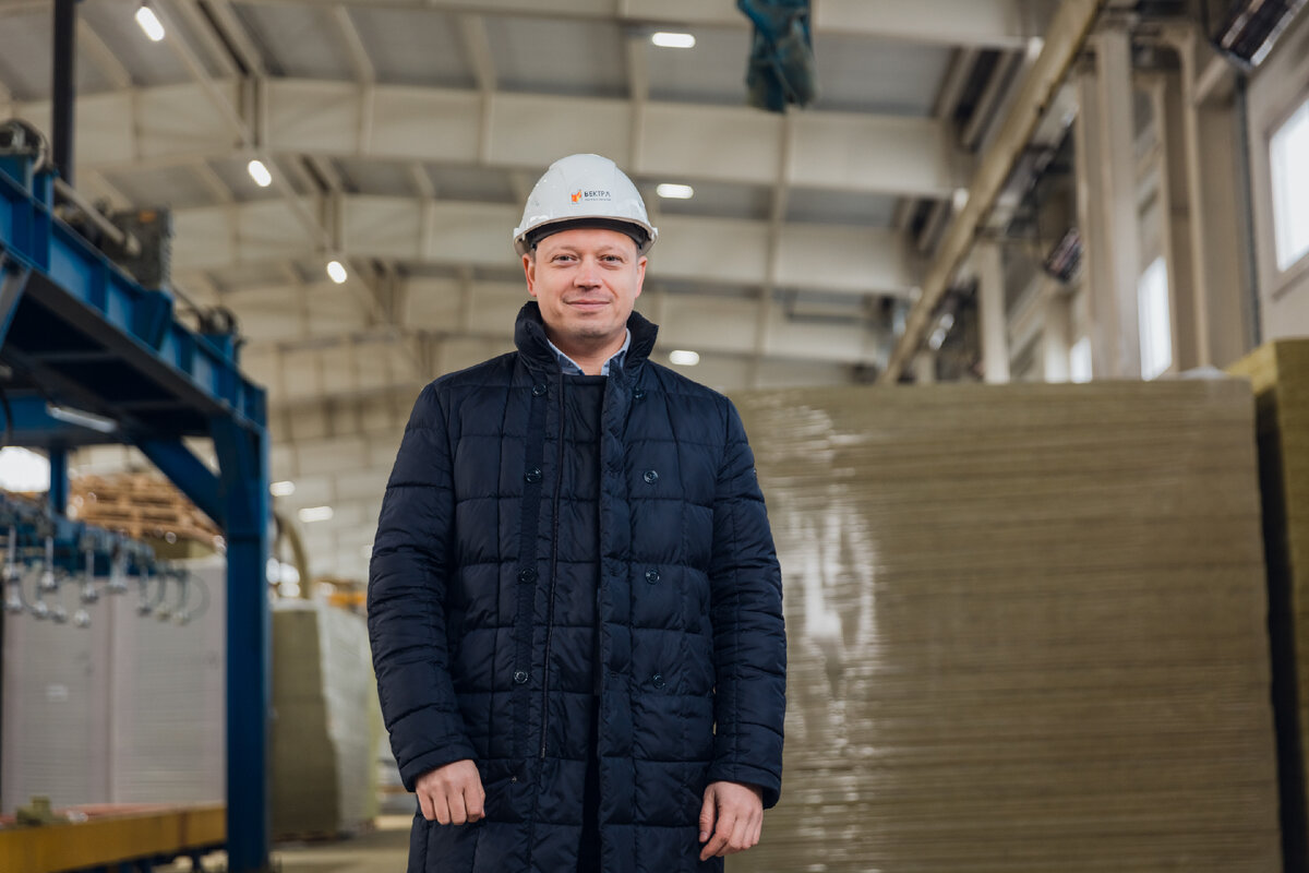 На производстве сэндвич-панелей в Самаре