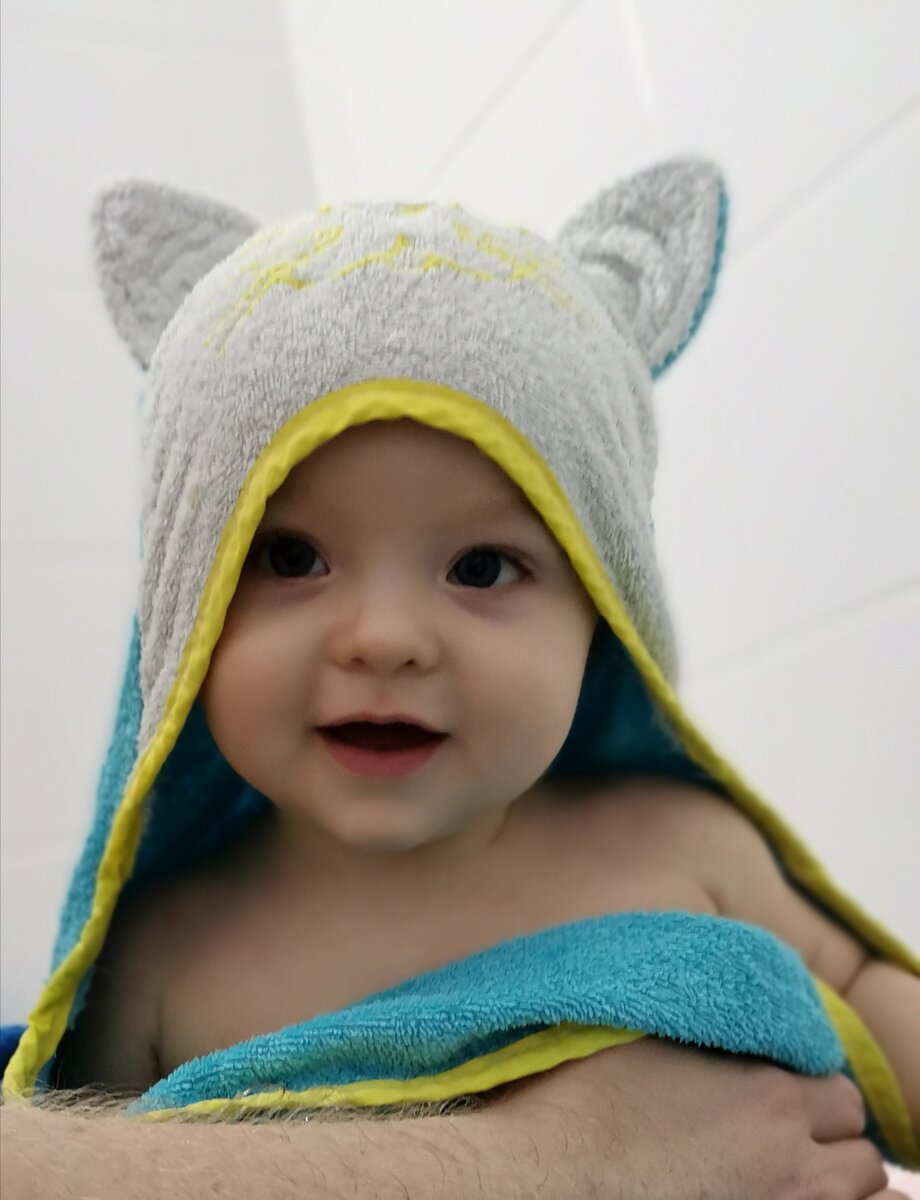 Тихон, 6 мес и махровое полотенце-зайка