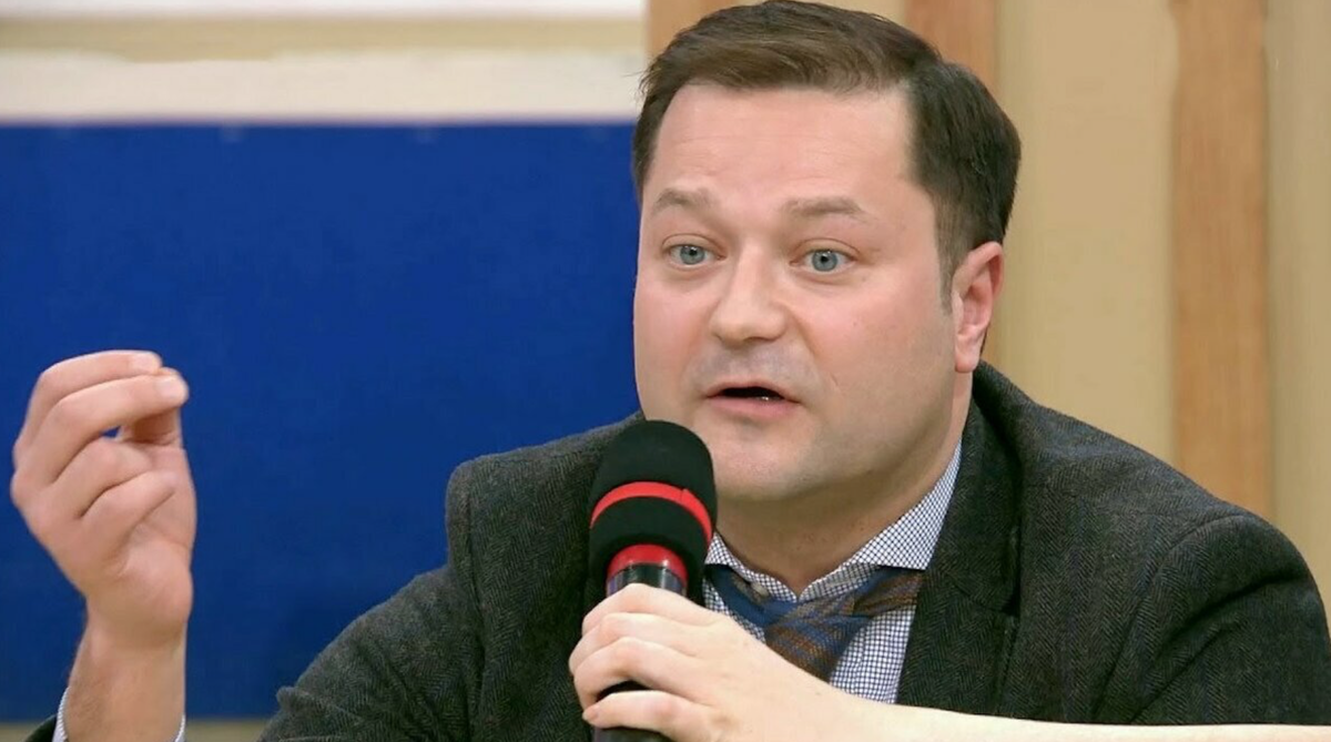 Фрагмент телепередачи с участием Исаева