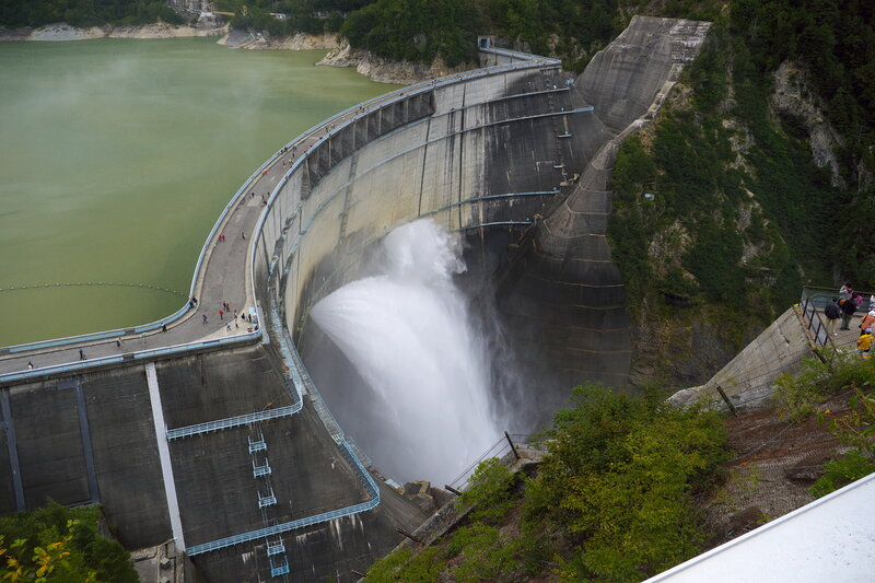 Самая высокая дамба. Цзиньпин 1 плотина. Плотина Силоду ГЭС. Плотина ГЭС Цзиньпин-1 в Китае. ГЭС Сяовань.