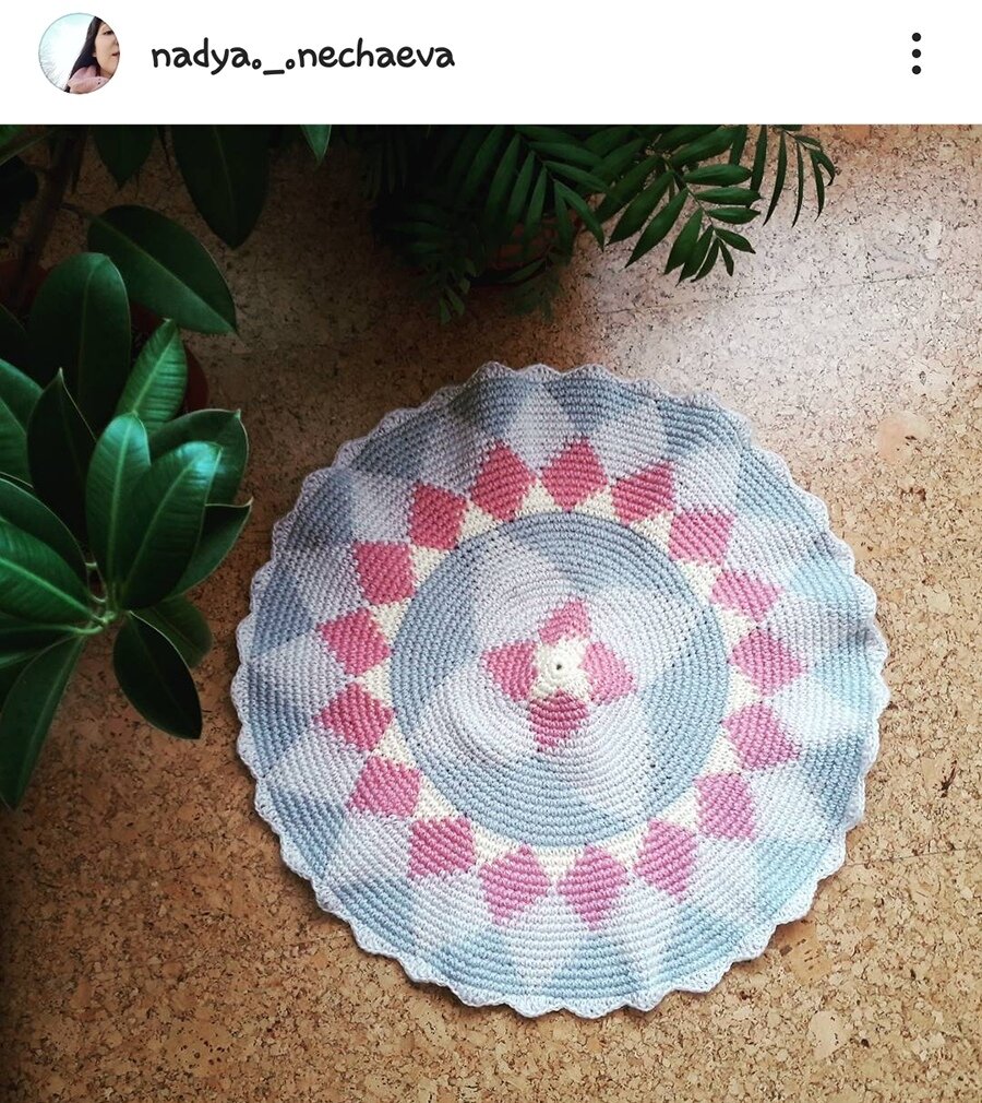 листайте карусель
