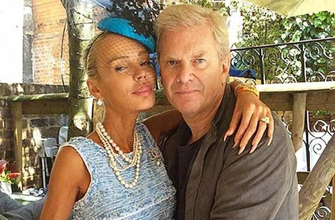 Кристина Сысоева с "мужем". Фото зи открытых источников