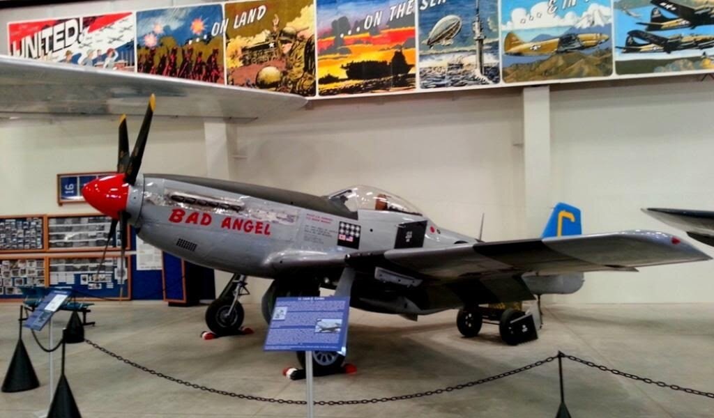 Точная копия его самолета Р-51 под названием "Bad Angel" в настоящее время находится в Музее авиации Пима в Тусоне, штат Аризона.