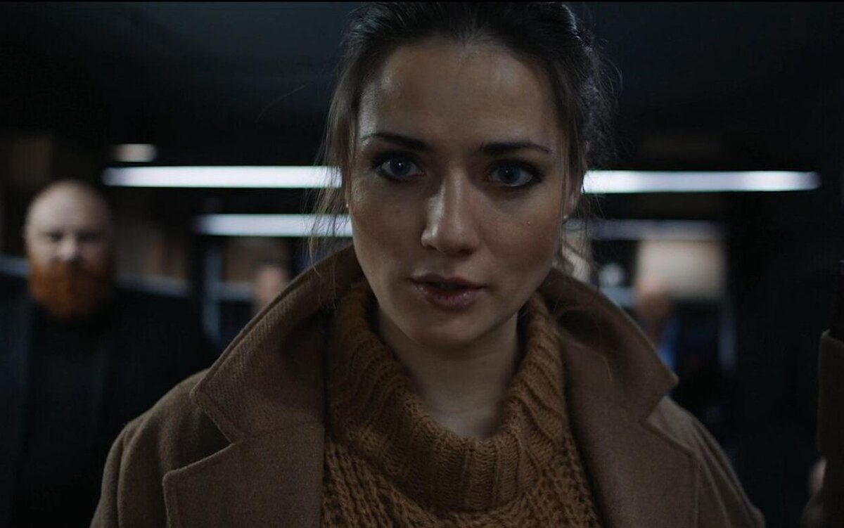 Вероника пляшкевич she sees red. Она сердится интерактивный триллер. Она сердится прохождение. She sees red игра. Она сердится фильм.