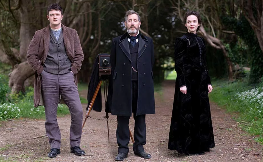 Кадр из сериала Все еще мертвы/Dead Still