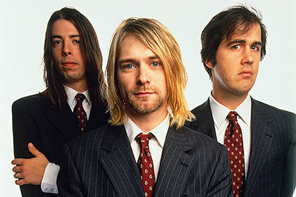 Слева-направо: Дэйв Грол, Курт Кобейн и Крис Новоселич. 