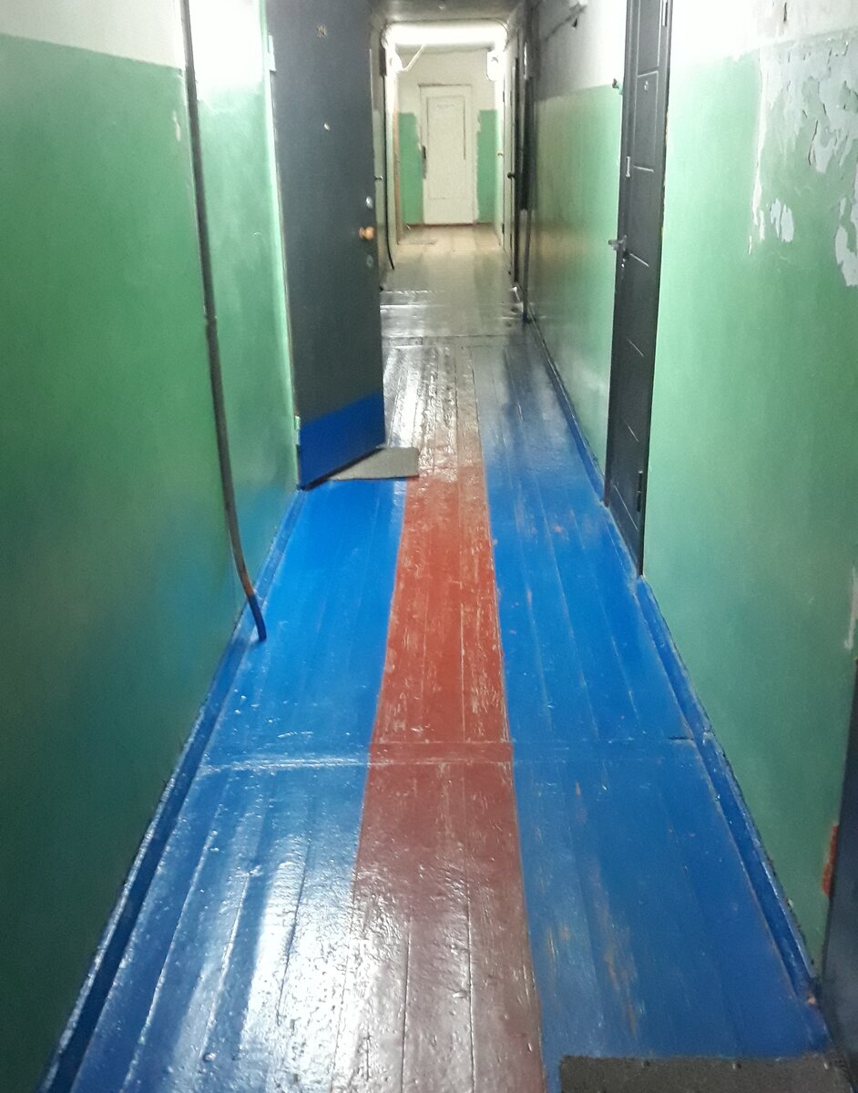 Коридор этажа (фото автора)