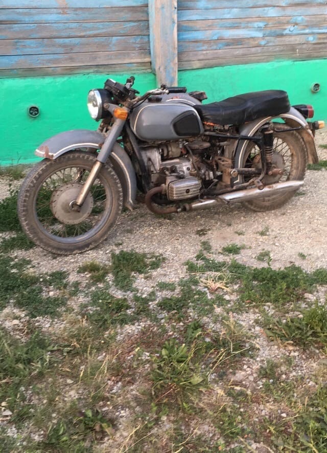 Только пригнали , был рад что наконец-то достали его)