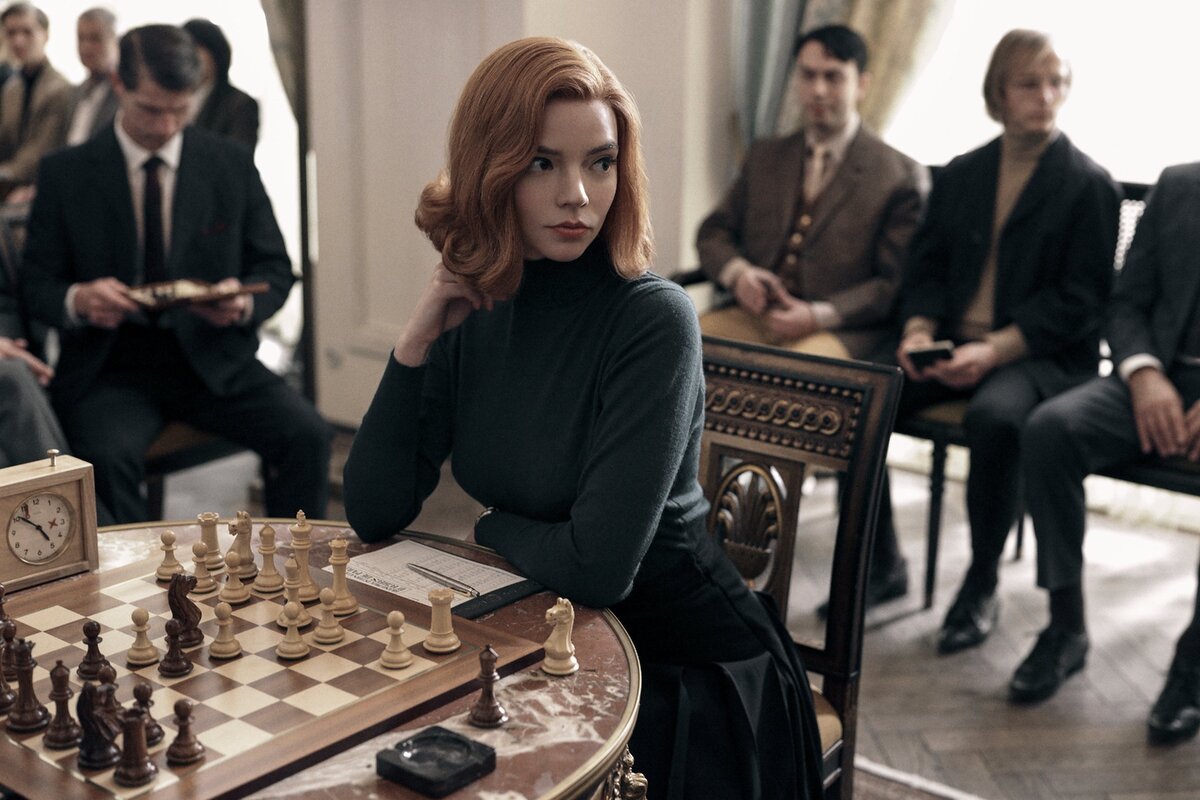 Ход королевы
The Queen's Gambit, мини-сериал (1 сезон /7 серий), 2020 (16+)
.
Жанр: Драма.
Страна: США
Режиссёр: Скотт Фрэнк
Рейтинг Кино Поиск - 8,4
Рейтинг MDb - 8,3