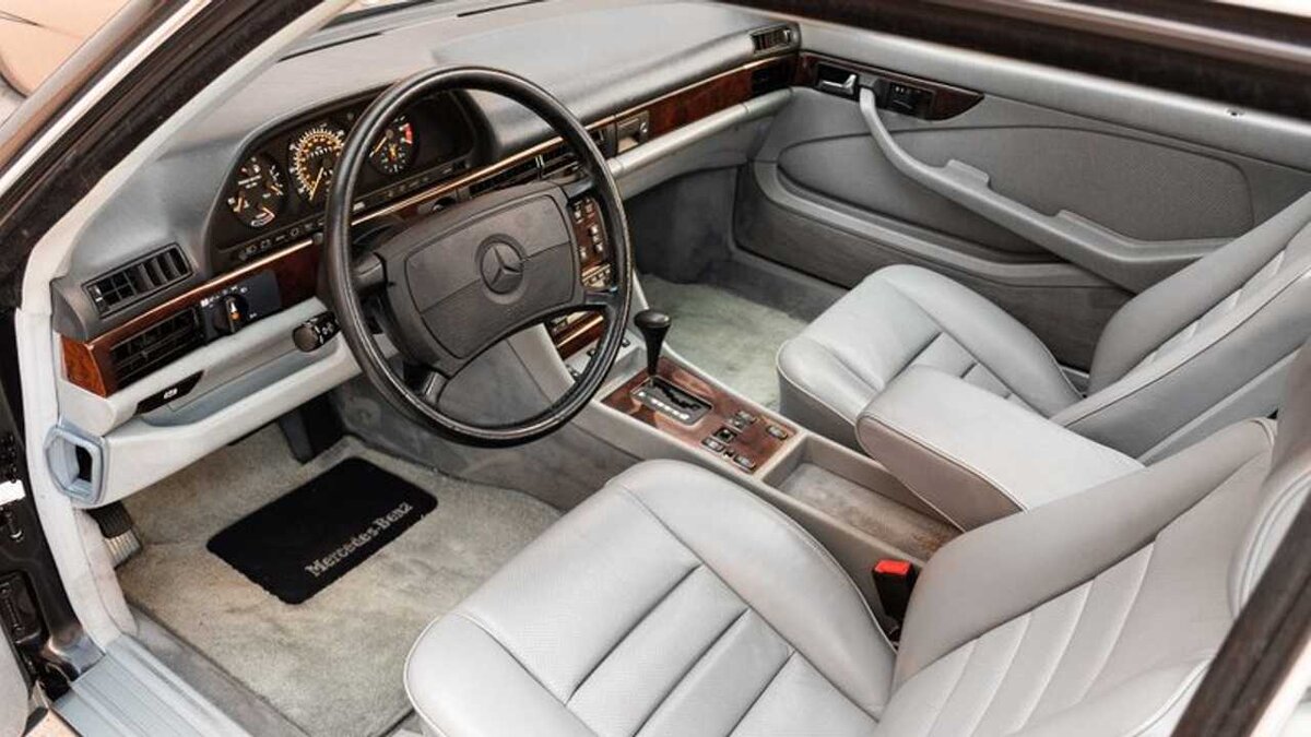 Интерьер 560SEC