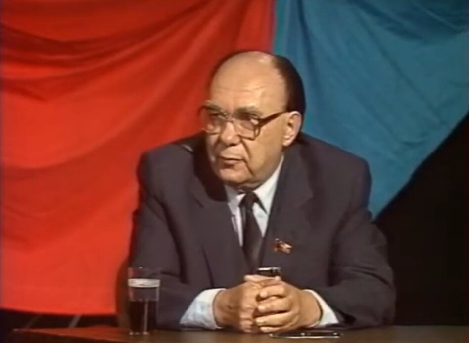 Александр Яковлев