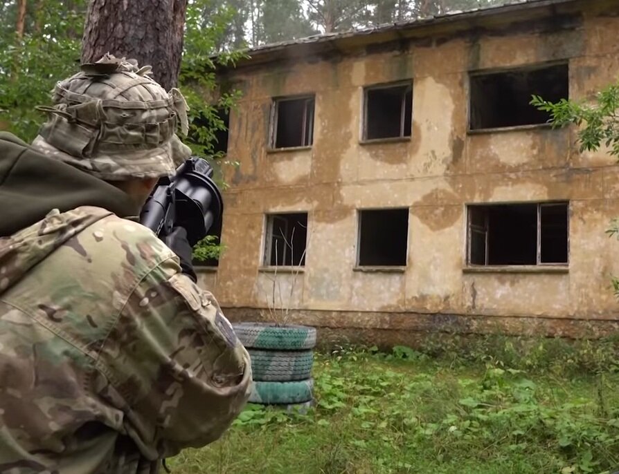 «Крутите барабан!»: рассказываем о шестизарядном страйкбольном гранатомёте MGL от компании ICS