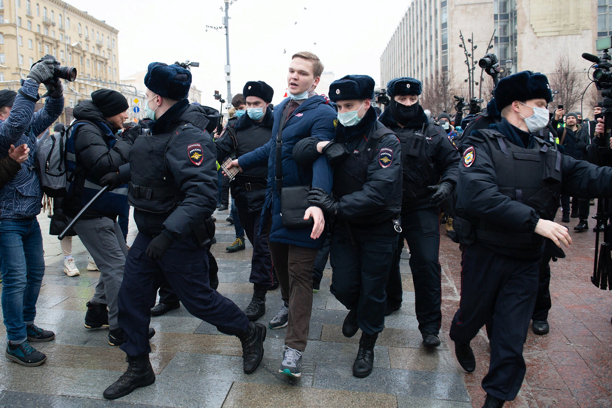 задержания на митинге за освобождение Навального