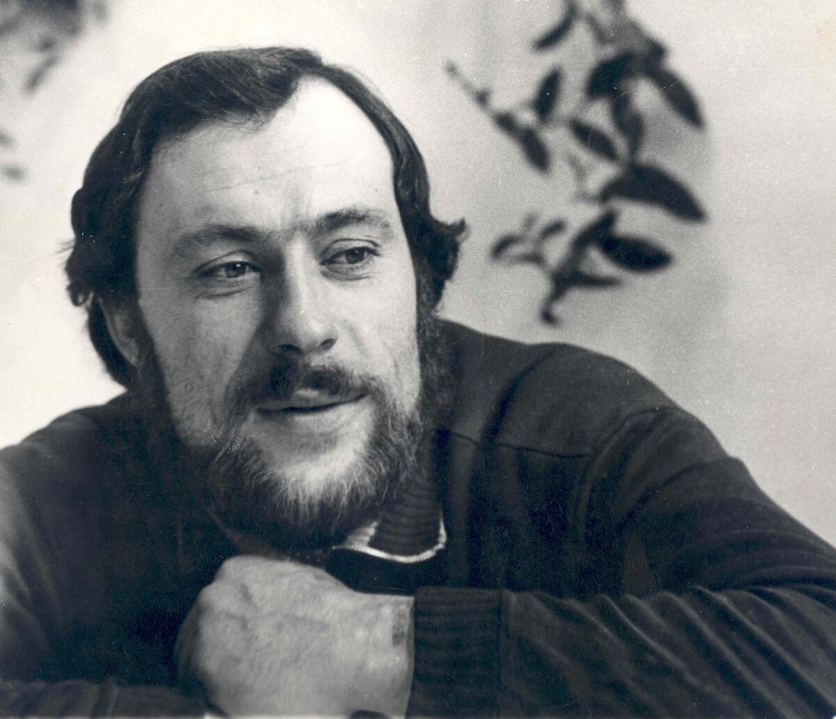 На фото: Пётр Суханов