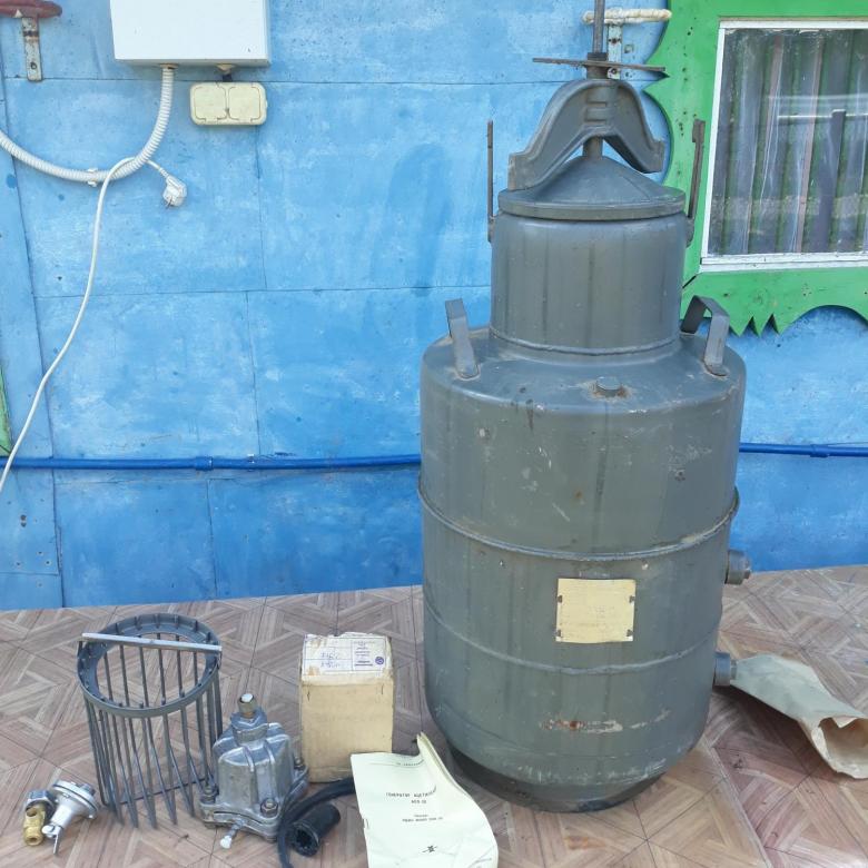 Генератор ацетилена из карбида кальция. Газосварка советских времен0
