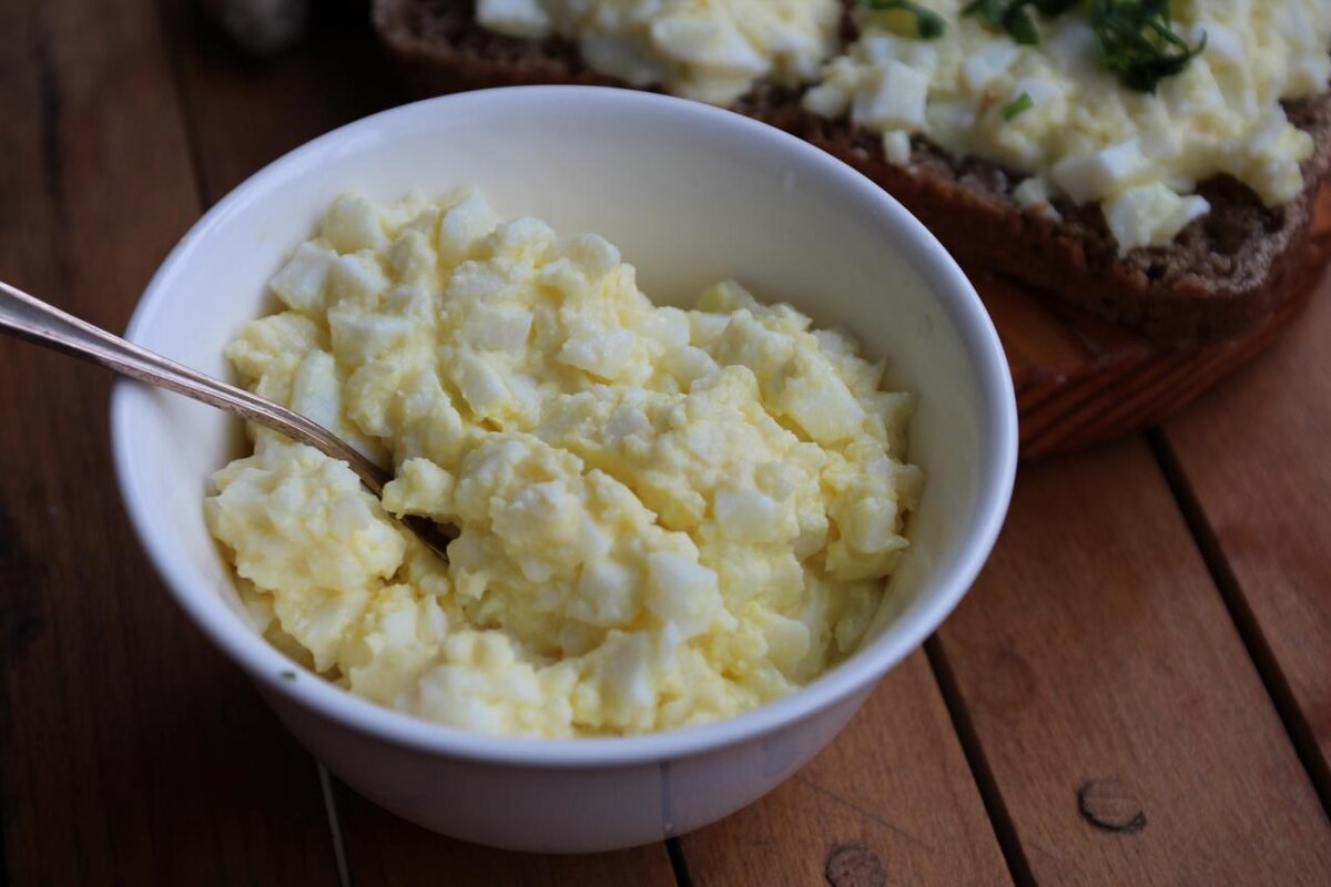 Пюре с маслом и яйцом рецепт. Яичное масло.