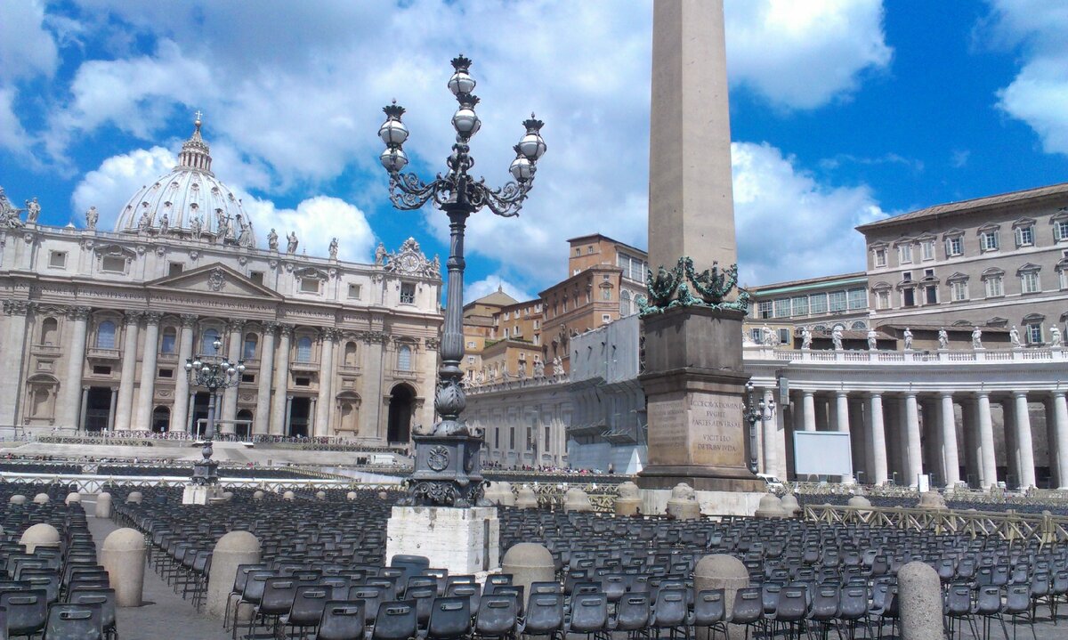 Площадь Сан Пьетро