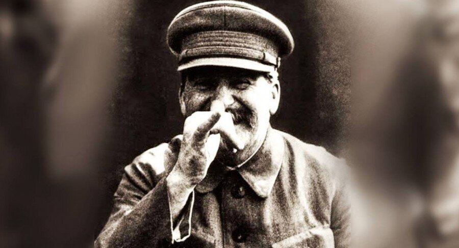 Сталин рассматривается в сознании современных сталинистов как архитектор невероятного для нашей страны величия, созданного мощным индустриальным скачком и подтвержденного победой в Великой войне.