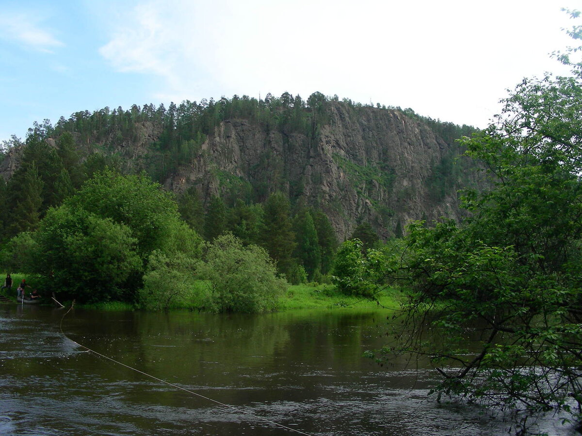 Гора медведь камень