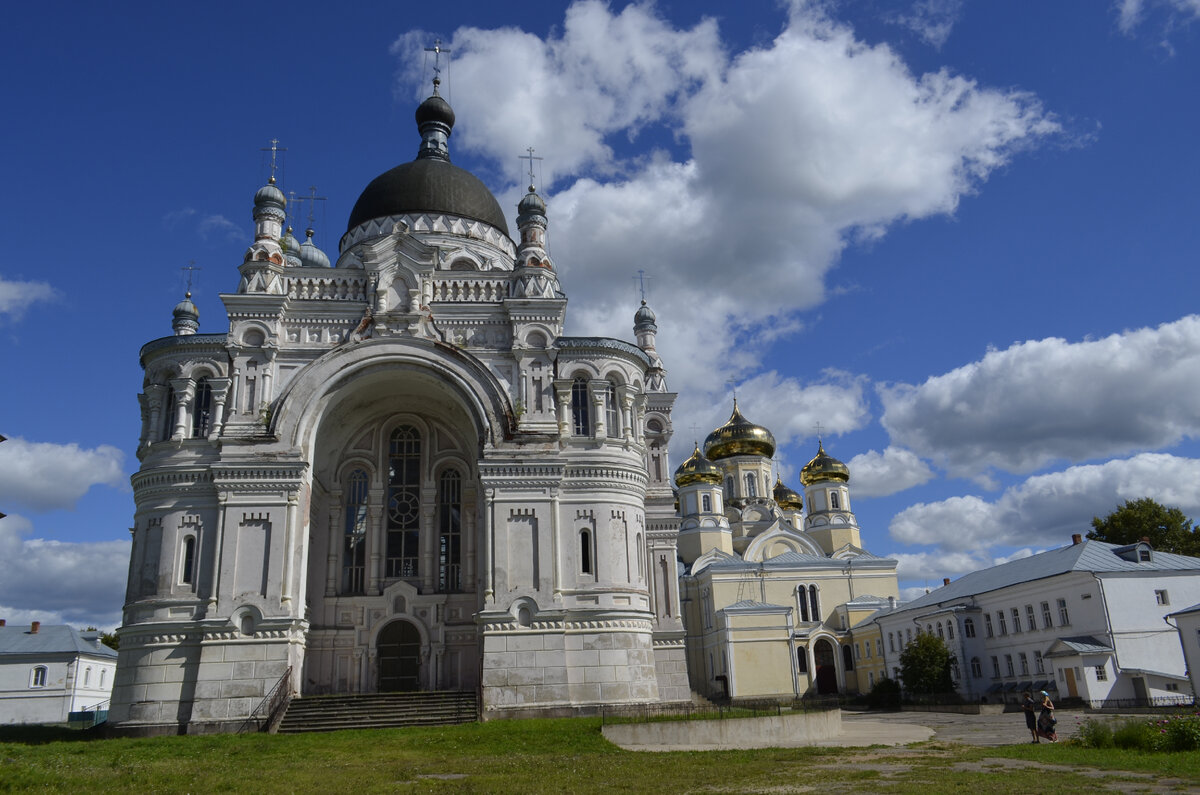 Казанский собор. Вид с запада